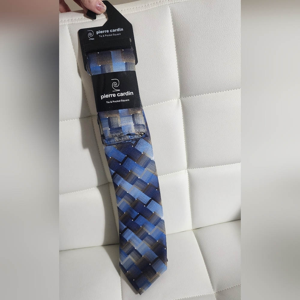 New Pierre Cardin Elegant Blue and Gray Checkered Tie